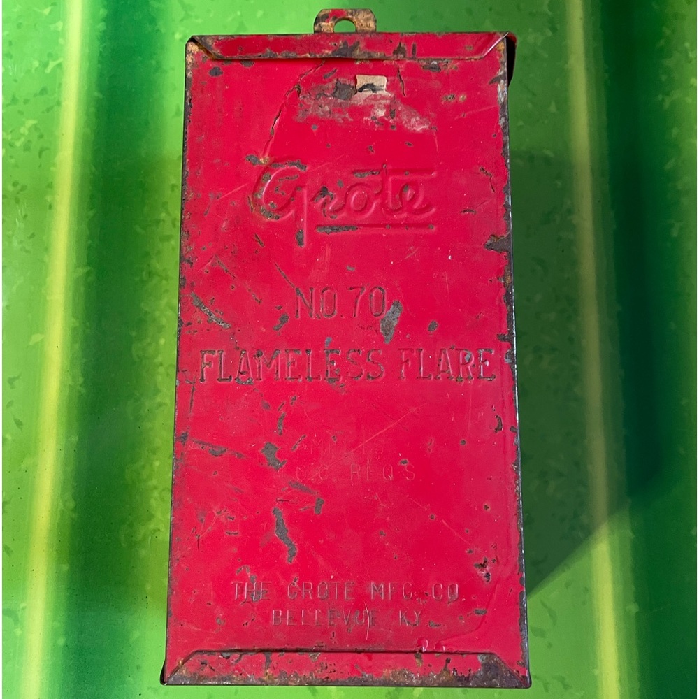 Vtg GROTE FLARE BOX